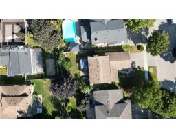 43 WINDING Way - 40