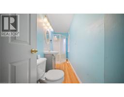 19 ALMA Street S - 17