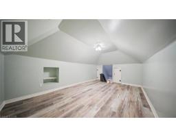 19 ALMA Street S - 21