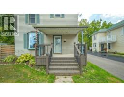 19 ALMA Street S - 3