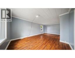 19 ALMA Street S - 6