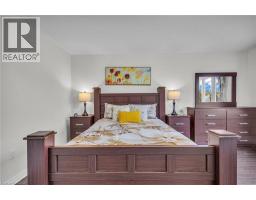4 SLATER Street - 23