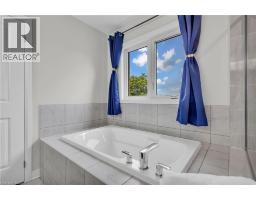 4 SLATER Street - 27