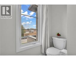 4 SLATER Street - 32