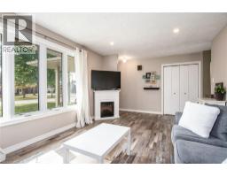 1099 HENRY Street - 7