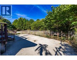 10 TROYER RD - 28