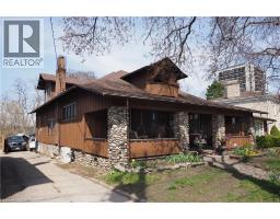 76 WELLINGTON Street - 2