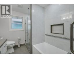 54 LESLIE Avenue - 20