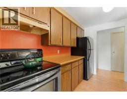 28 UNDERHILL Crescent UnitNo. 19 - 17