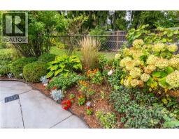130 HIGHLAND Park - 40