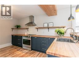 346 WELLINGTON Street - 13