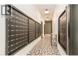 15 GLEBE Street UnitNo. 902 - 32