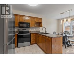 83 HAZELWOOD Crescent - 11