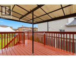 83 HAZELWOOD Crescent - 16