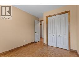 83 HAZELWOOD Crescent - 19