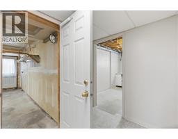 83 HAZELWOOD Crescent - 33