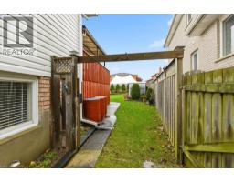 83 HAZELWOOD Crescent - 39