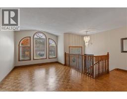 83 HAZELWOOD Crescent - 7