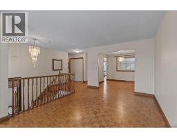 83 HAZELWOOD Crescent - 8