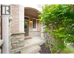 28 DOON MILLS Drive UnitNo. 9 - 3