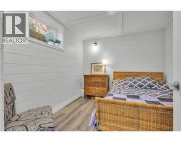 110 SHADELAND Crescent - 29