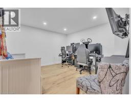 110 SHADELAND Crescent - 31