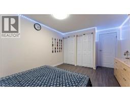 365 PIONEER Drive UnitNo. 16 - 16