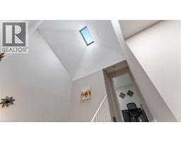 365 PIONEER Drive UnitNo. 16 - 22