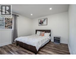 389 DUNVEGAN Drive - 43