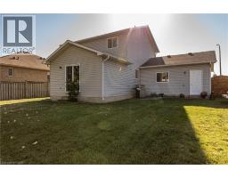 33 OAK Crescent - 35
