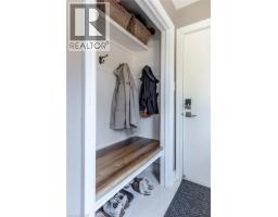 318 LLOYMINN Avenue - 22