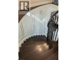 318 LLOYMINN Avenue - 23