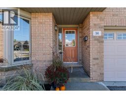 19 SOMERSET Drive UnitNo. 16 - 3