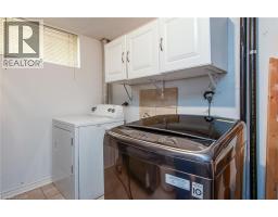 64 SABRINA Crescent - 34