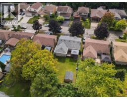 64 SABRINA Crescent - 46