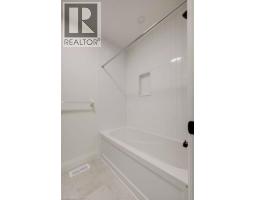 113 RIVERTRAIL Avenue - 25