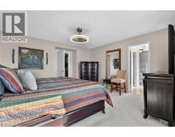 92 BAGGS Crescent - 21