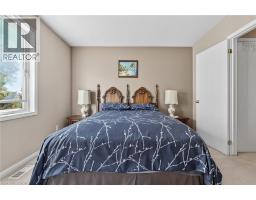 92 BAGGS Crescent - 25