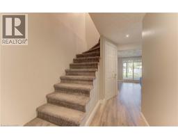 84 MONTANA Crescent - 32