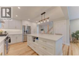 84 MONTANA Crescent - 9