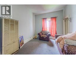 245 AINSLIE Street S - 18