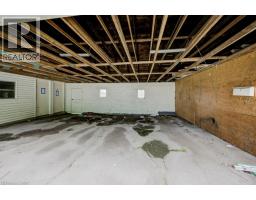 245 AINSLIE Street S - 5