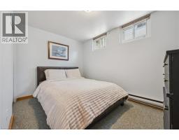 521 GLEN FORREST Boulevard - 27