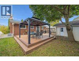 521 GLEN FORREST Boulevard - 32