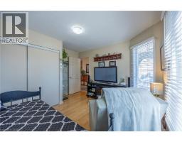 18 LONG POINT Boulevard - 15