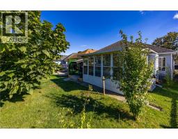 18 LONG POINT Boulevard - 19