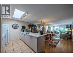 18 LONG POINT Boulevard - 4