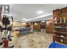 141 RIVERBANK Drive - 25