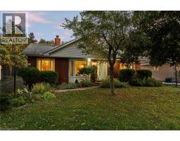 141 RIVERBANK Drive - 39