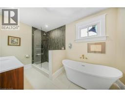 60 HEINS Avenue - 25